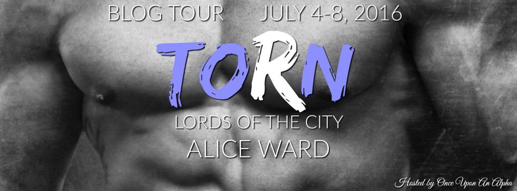 baileybpage's tweet image. Torn by Alice Ward – Blog Tour thebaileypages.com/2016/07/08/tor…