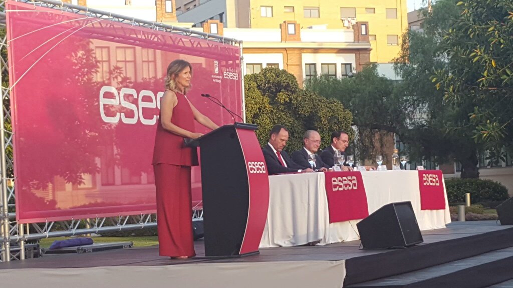 AcademiaAgp's tweet photo. Magnífica y solemne clausura curso en esesa. Cristina Garmendia genial. @AcademiaAgp se hizo presente ¡Enhorabuena! https://t.co/0i05Zd9lqN