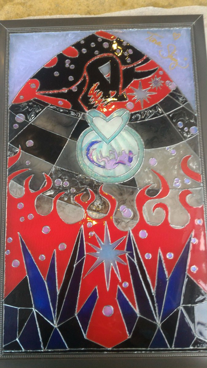 CCGuardPony's tweet photo. Made my day getting "Twilight's Failure" signed by @tarastrong after having it for years. Im so happy! https://t.co/vWuiGIYifr