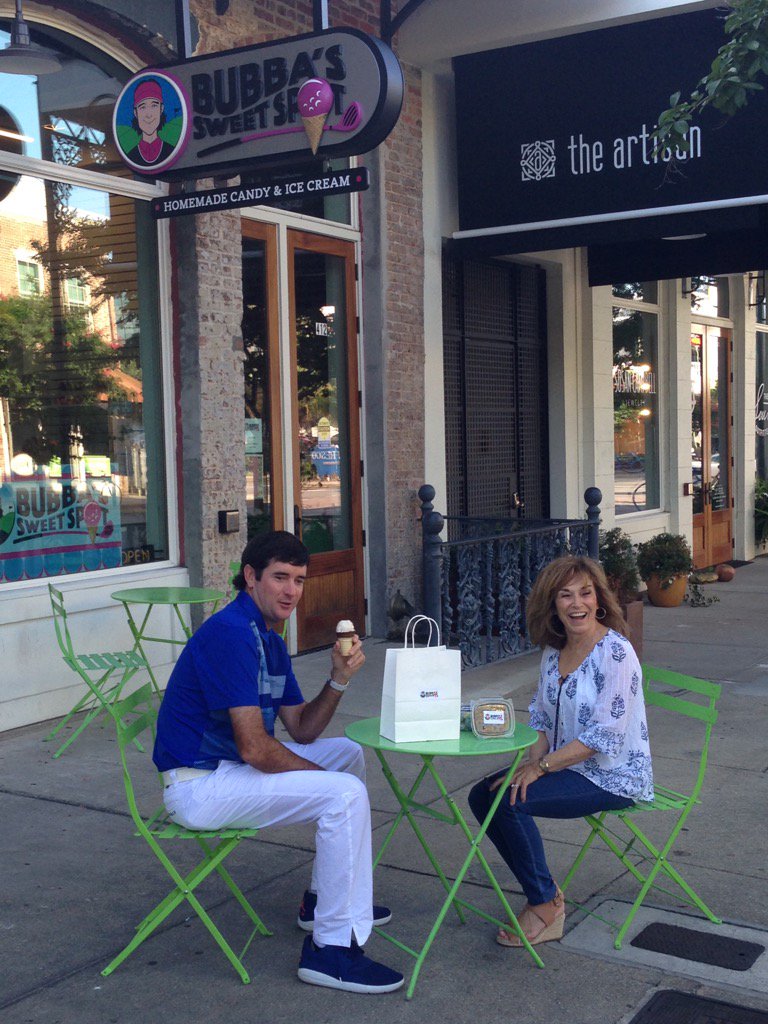 quint_studer's tweet photo. Bubba + Rishy discussing great new ideas for Bubba's Sweet Spot.  @BubbaSweetSpot @BlueWahoosBBall @bubbawatson https://t.co/iiAC1xrl86