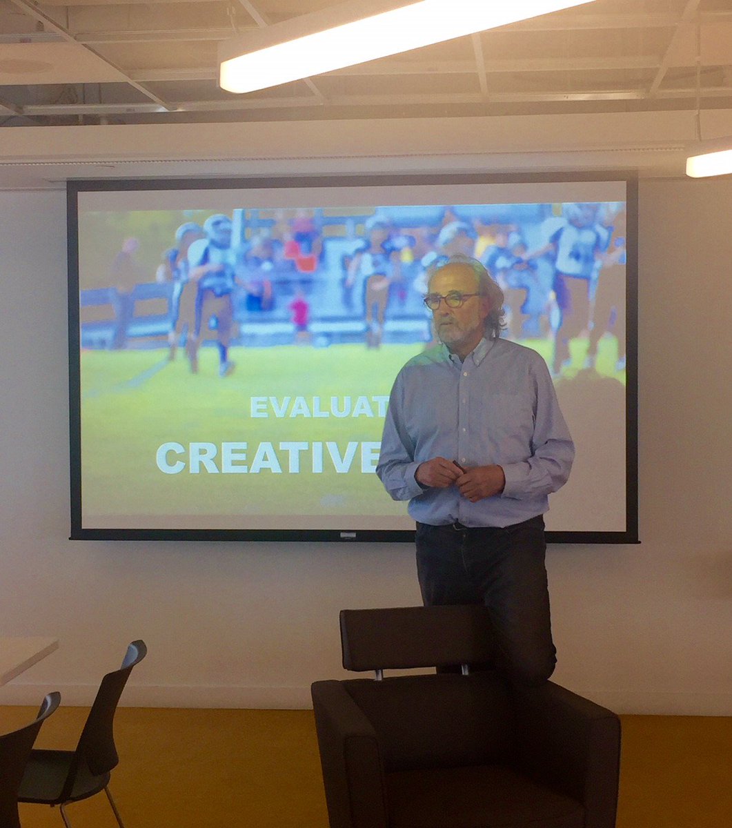 EdelmanVAN's tweet photo. “Great creative is everyone’s responsibility but not everyone’s job”@johnclinton122  presents to the #EdelVan team https://t.co/xJ9qVfZd8m