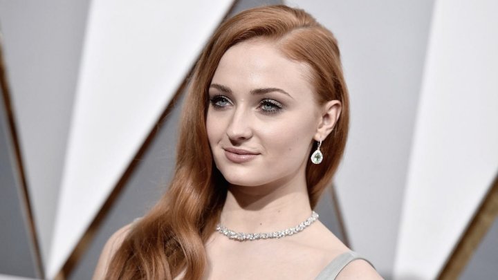 xmerylstreepx's tweet image. {S}

Susan Sarandon
Sarah Paulson
Sophie Turner
Scarlett Johansson