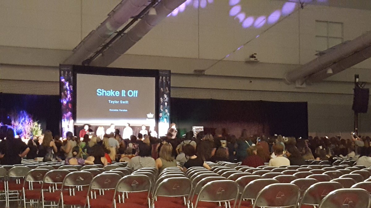 wolpgh's tweet photo. We're shaking up some #WaywardLove at #SPNLoveCon #SPNPitt with @kimrhodes4real @OfficialBrianaB & @mattcohen4real https://t.co/OzXOR07yyx