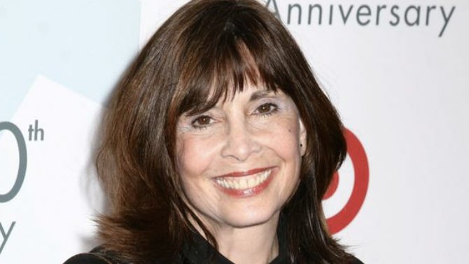 xmerylstreepx's tweet image. {T}

Tilda Swinton
Taissa Farmiga
Talia Shire
Tania Raymonde