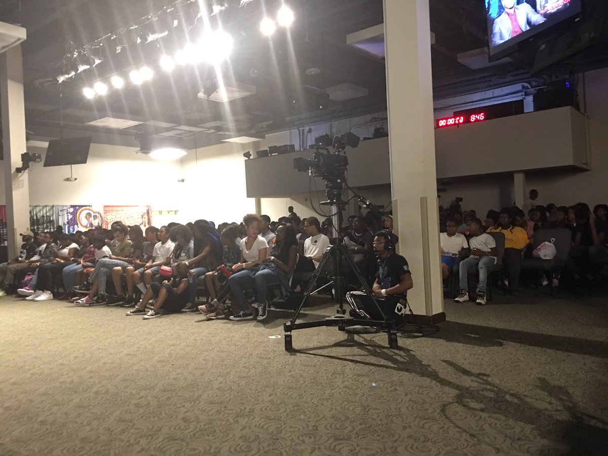 UnashamedDMV's tweet photo. This is just the beginning. #mergedmv #mergeyouthhall #DMVProtests https://t.co/eCYoUJnRCN