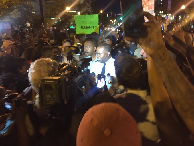 View image on Twitter