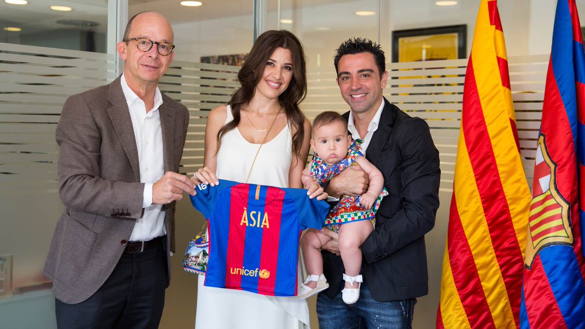 FC Barcelona on Twitter: "Xavi Hernández registers his daughter and wife as  Barça members https://t.co/cgbNwtYmWR https://t.co/gwbpbPcOR1" / Twitter
