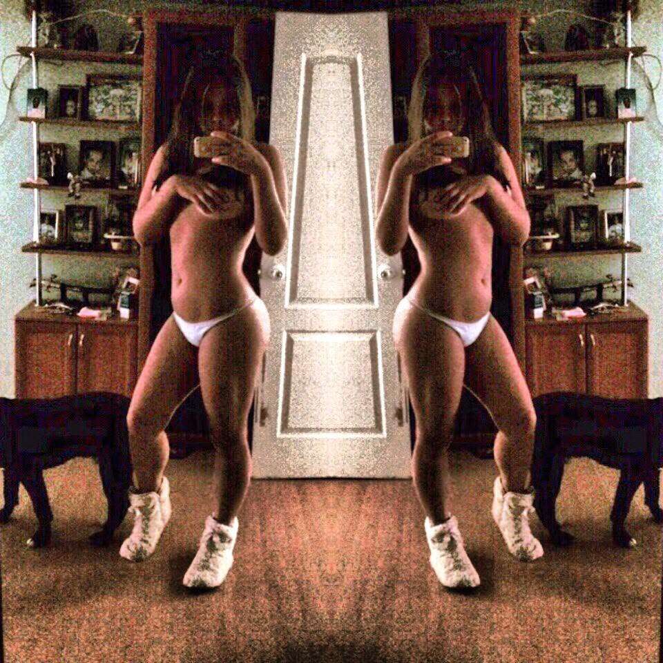 wrongedaccthak's tweet image. Wanna have some fun? join me here: #naked #naked #cam #xxx - 
bit.do/sex-finder#3wc…