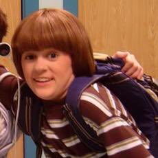 NolanEmme's tweet photo. do you ever wonder what coconut head from ned's declassified is doing right now? https://t.co/1gT32MOpui