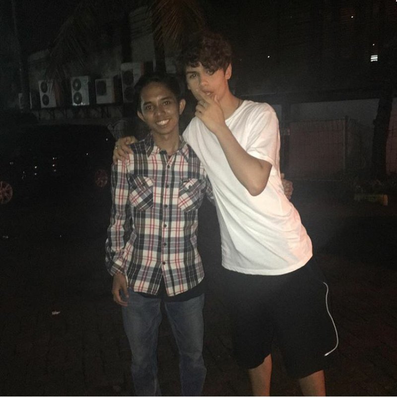 HarrisJJLove's tweet photo. Throwback Harris J in Indonesia 😊 @HarrisJOfficial https://t.co/QKOAfegqfN