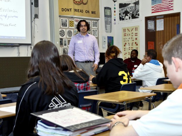 edutopia's tweet photo. 5 tips for using current events to teach social justice: https://t.co/uhaI0g3UZx. https://t.co/kUm27pQh0Q