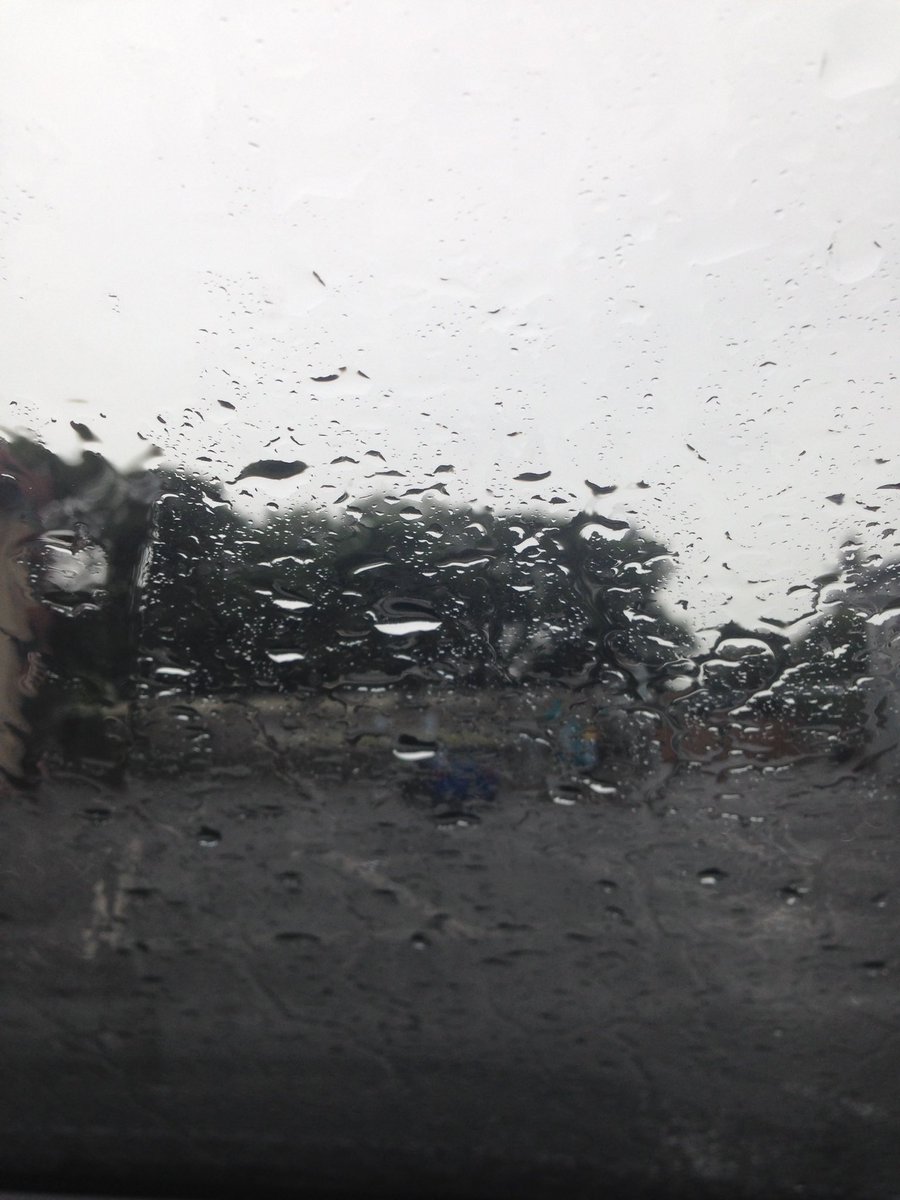 #clontarfhalfmarathon gonna be a tad damp!