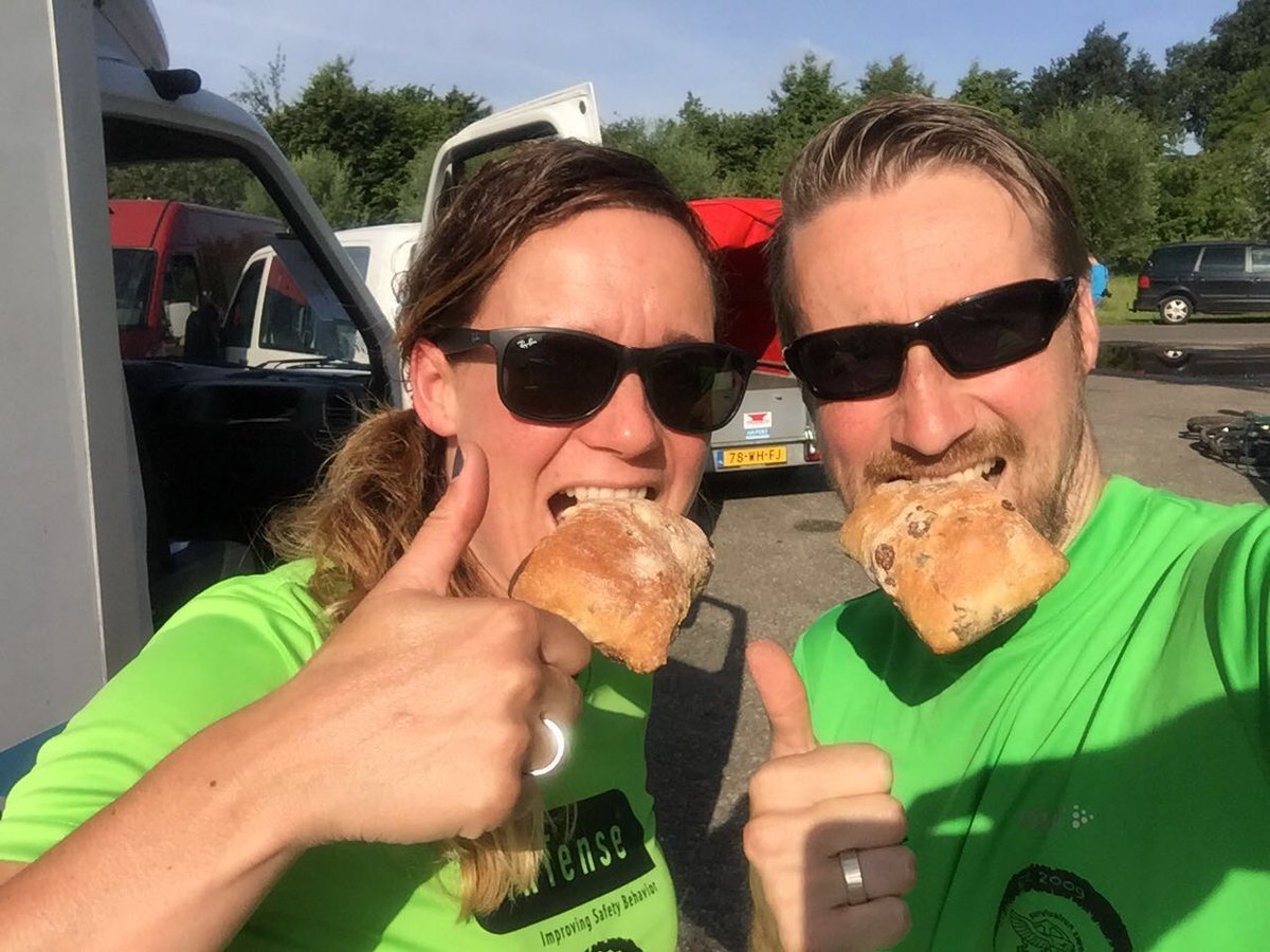 BOTSflow's tweet image. balen😬Maar dan heb je wel tijd om ons te volgen bij #survival #usr2016 Tot vanmiddag #zwolle #sponsor