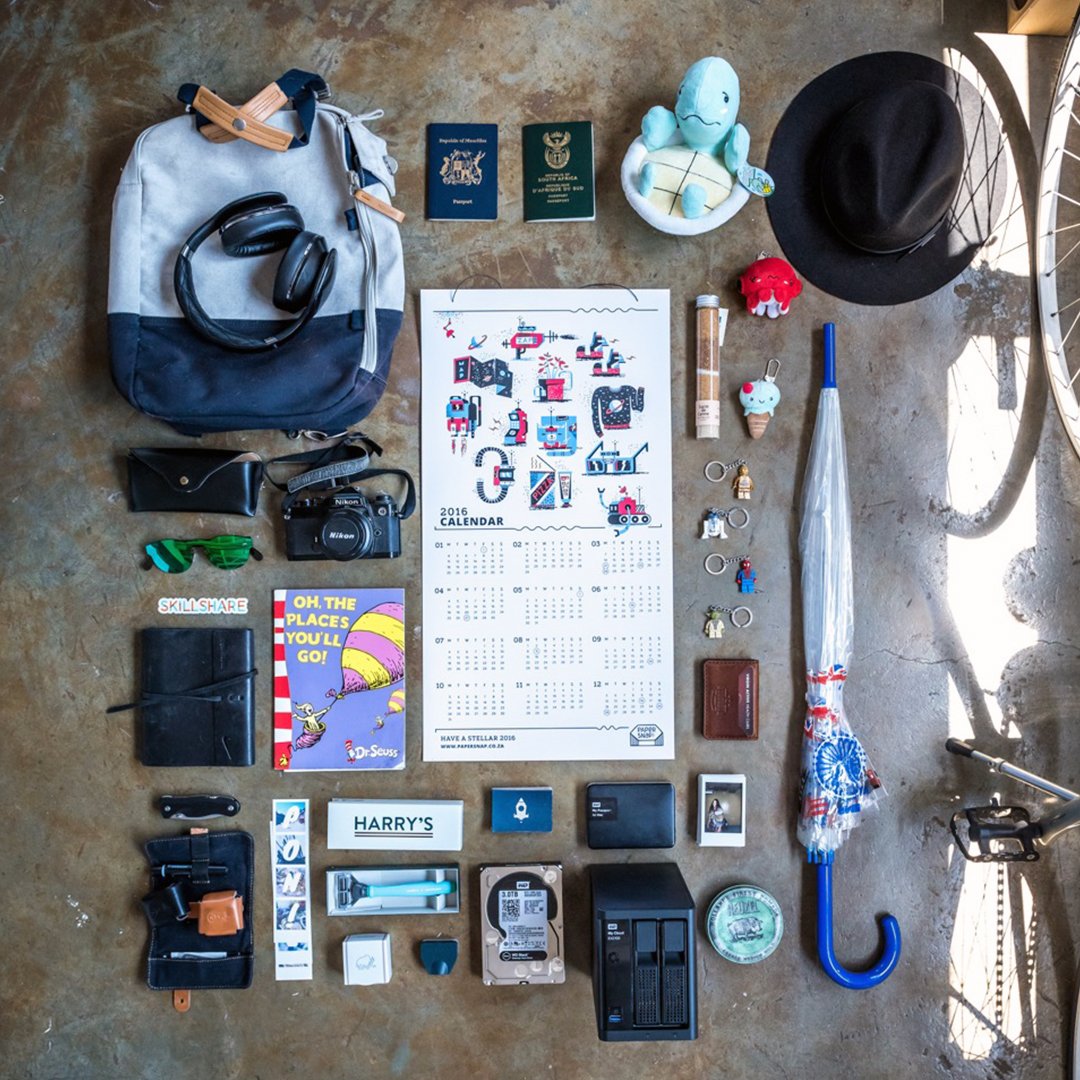 CarryologyStore's tweet image. @garethpon’s #carryessentials for exploring the world w/ the
@QWSTIONTHENORM daypack