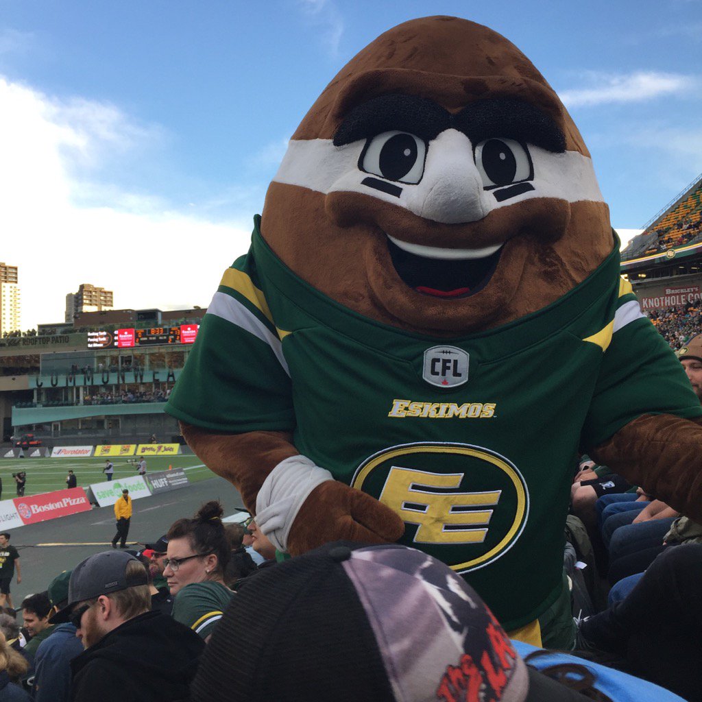 sue_cardinal's tweet photo. #AllHeartEsks https://t.co/uLRP7Fu4CS