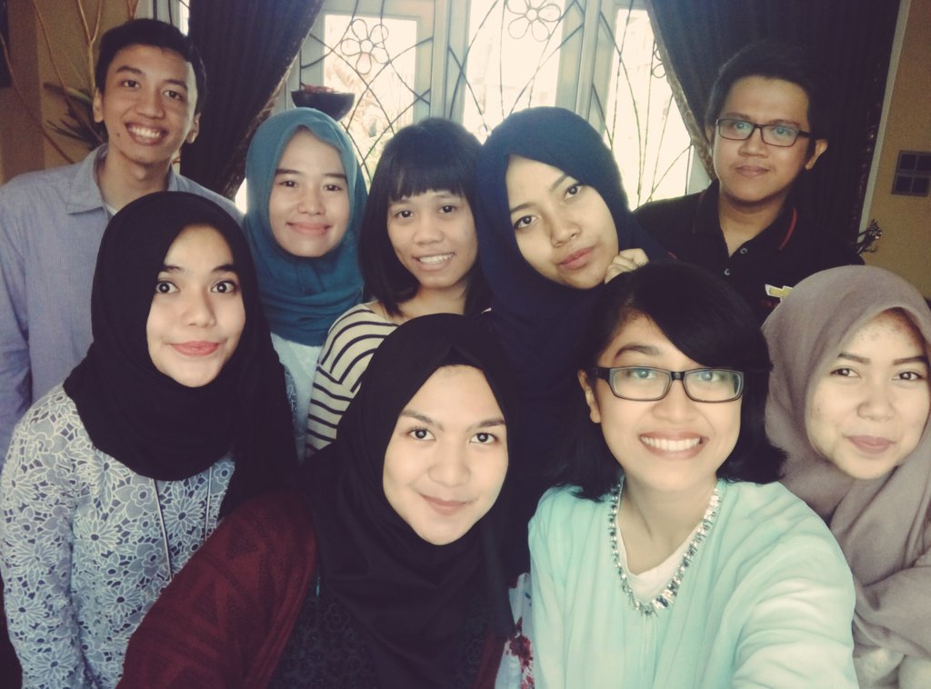 ISCdeux's tweet photo. #HALBIL2016 @iBoht @syurliasyu @kenny_kun @ladyfunnee @MFachrizalAkbar @febby23 @debinta @ziggyzella @retnopramanty https://t.co/1mxbiqMczw