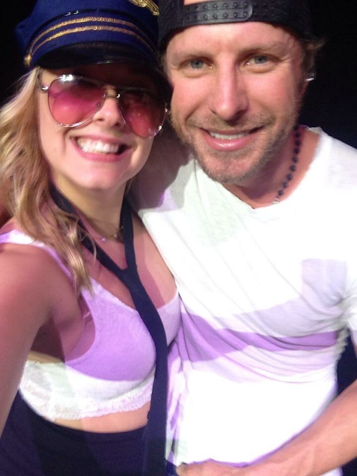 HeyHeyHollywood's tweet photo. @QX104winnipeg #1Eric then Bobby, Dierks &amp; Brett 💜 +the other 72 people I've met over the years! #countrymusicfan https://t.co/EVEjo1YPPy