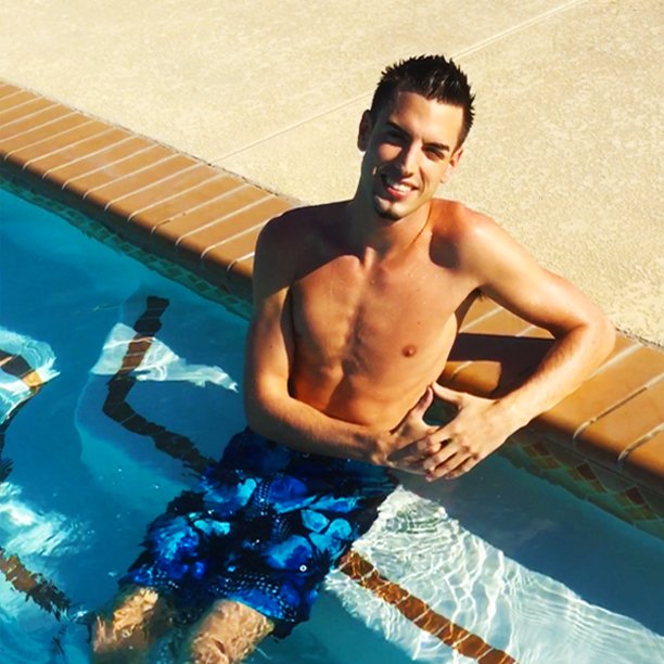 buildwithpeter's tweet image. Chilling poolside and just got word I helped another person quit their job! This is what I do it for.