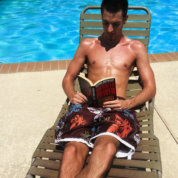 _petersfunlife's tweet photo. Nothing like lounging by the pool and reading a good book. So relaxing. https://t.co/A23Y5JGPHc