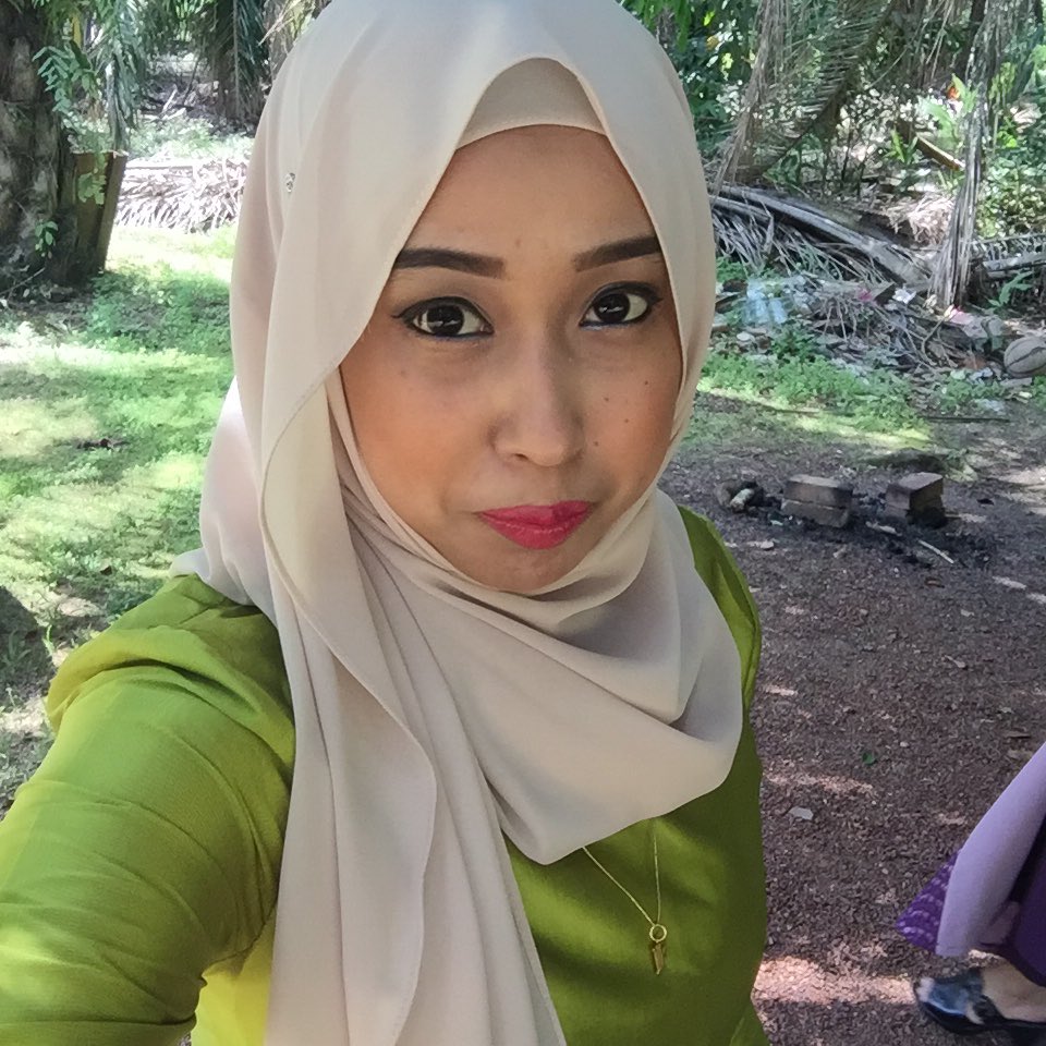 fwanniy's tweet photo. Selamat hari raya. Maaf zahir &amp; batin 🤗 https://t.co/NlKRnMTaCe