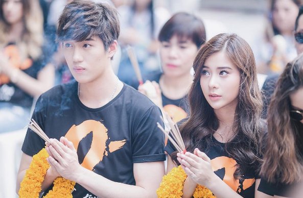 อธิษฐานขอพรกัน..🙏🏻 #onegative #gmm25 🏠📷taklongkukkik {ig:supassra_sp}