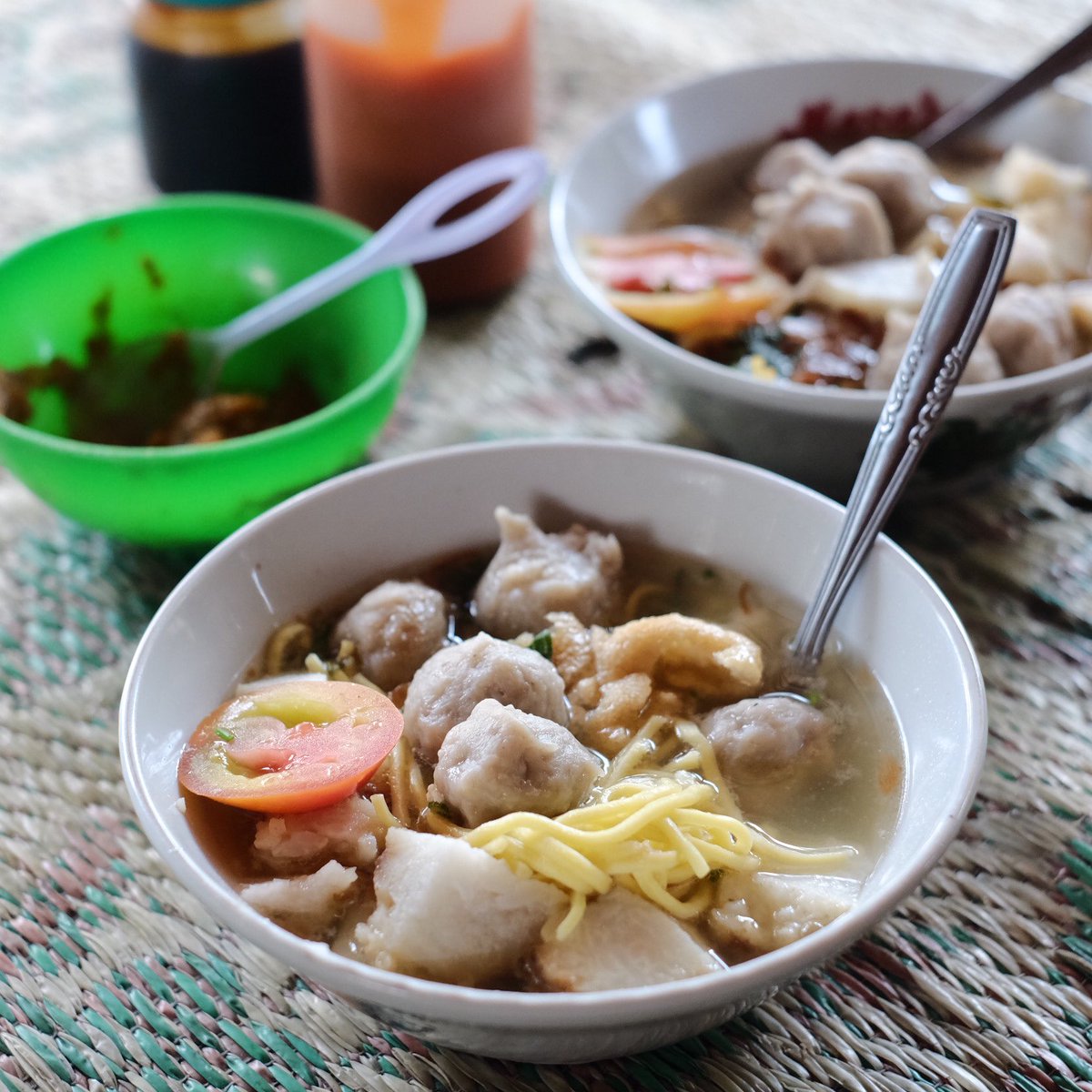 infojogja's tweet photo. #kuliner | @d_adad: Yg kangen es buah, kacang ijo + baksonya Sidosemi, ternyata buka di belakang SMA Muh.4 Kotagede https://t.co/z421HpCYmZ