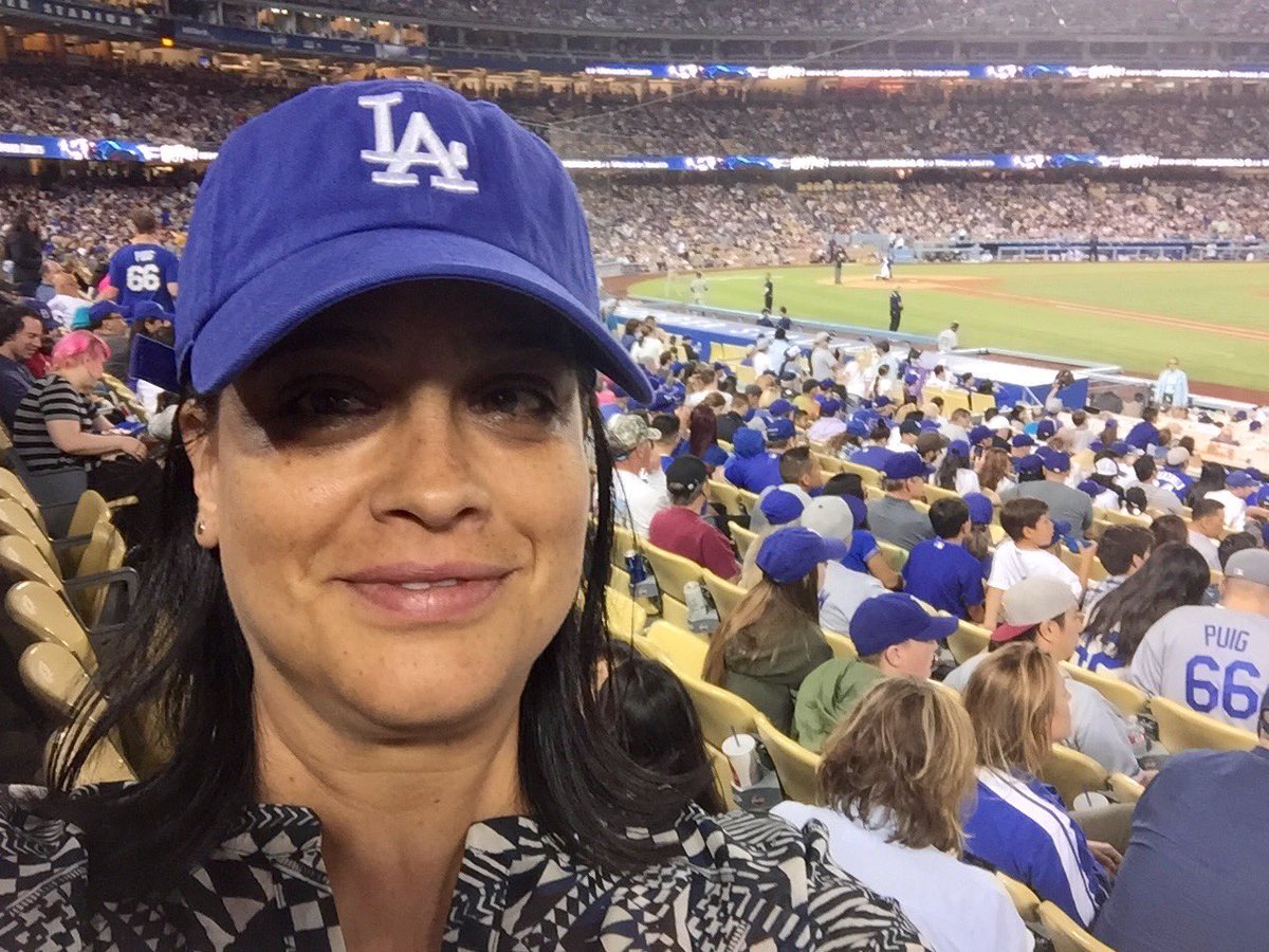 _celinaguerrero's tweet image. 9 - 6 @Dodgers in the 5th. #bestseats #freenachos