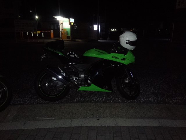 眠くて載せてなかった！無事Ninja250R納車できました！これからが楽しみ!!!そして昨日納車祝ってくれた皆さんありがとう！いろんなバイク乗りとつながりたいので良かったらRTお願いします！
#Ninja250
#Kawasaki