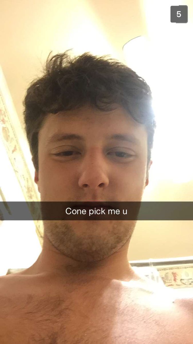 harris0nsmith's tweet photo. When you're trying to hang with bae https://t.co/mp7pCb6y2d