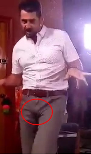 Angelmixvale's tweet image. EU VENDO O VÍDEO DO GABRIEL PORRAS SÓ REPAREI O VOLUME,DEVE SER POR CAUSA DO NOME NÉ?kkkkkkkkkkk #Tagrande