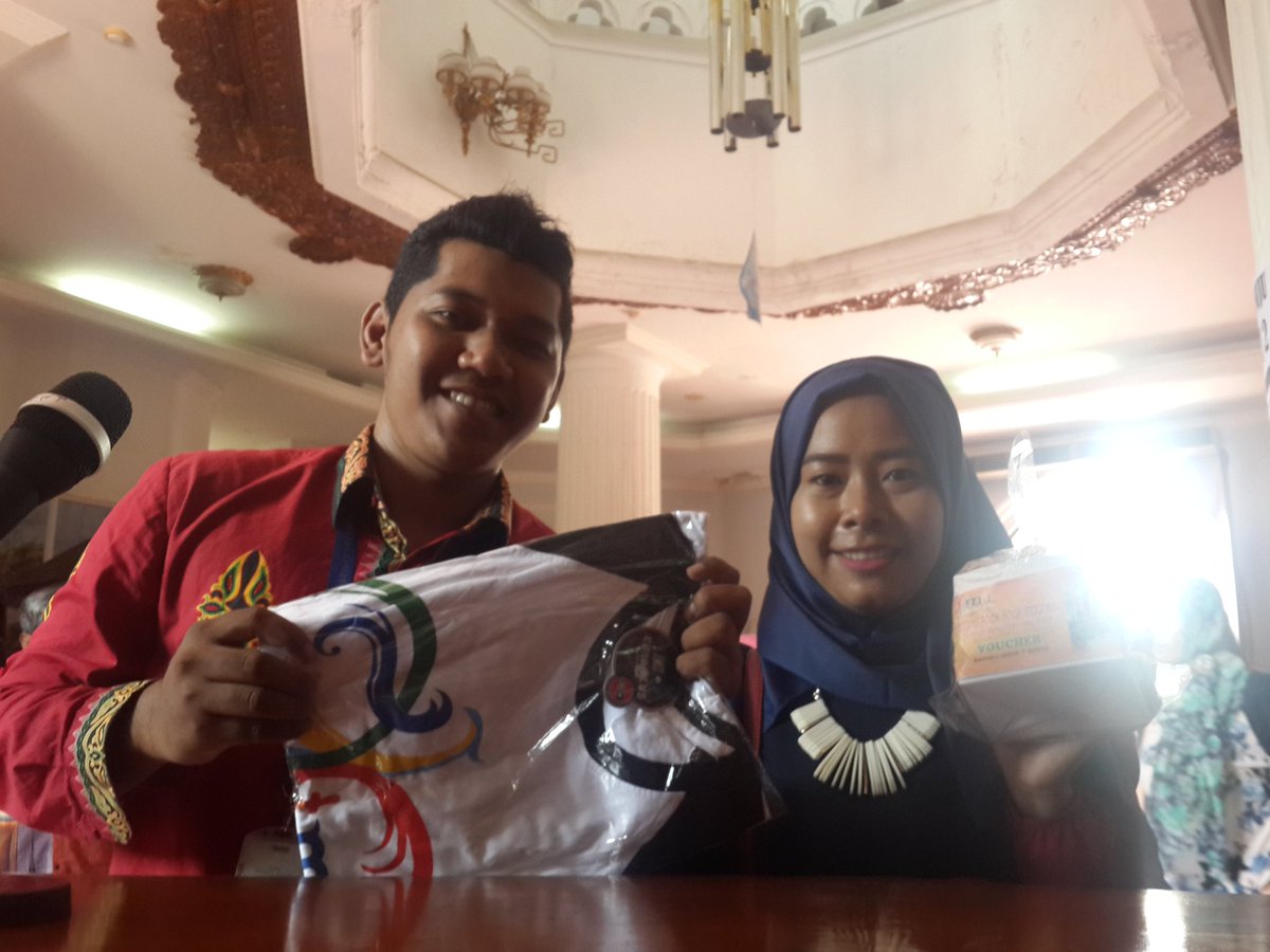 iaai_tmii's tweet photo. pemenang pertama komba foto selfie di iaai pada hari ini Kami tunggu kunjungannya kembali ya kak ☺😊 https://t.co/q7XxcbaKYu