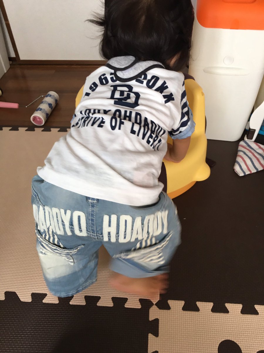 koro729's tweet photo. 久々のnew code✩
90サイズのズボンはやっぱりまだ大きかったなぁ(´ー∀ー`)
でもお尻が可愛いんだよなぁ♡
上下どっちもダディー(*´д`*)
#Taichicode
#ダディオダディ https://t.co/PPfLE0ZToY