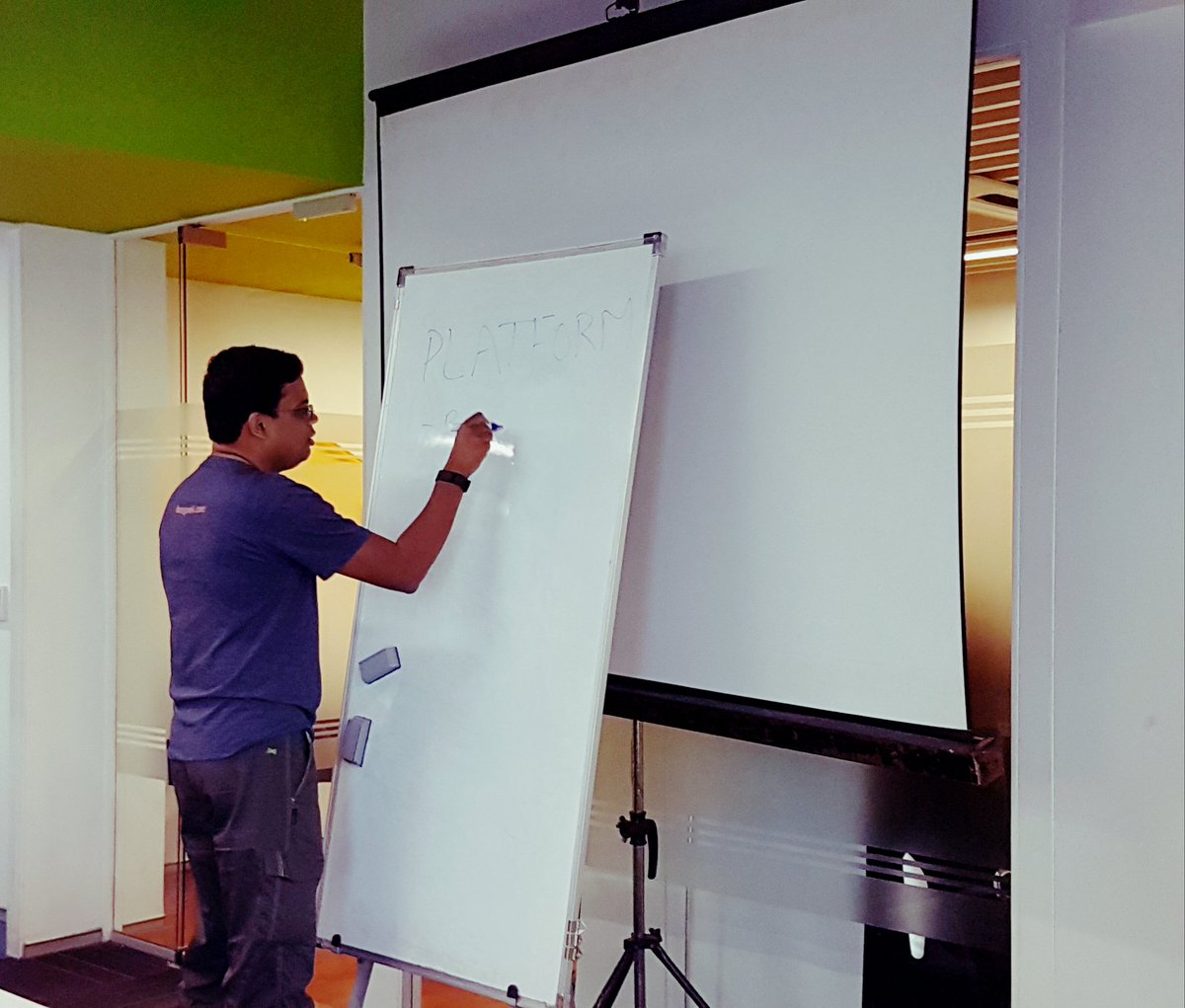 WebEngage's tweet image. Our keynote speaker @jackerhack speaking on 'Programming, Platforms and Politics'
#JSMeetup #JavaScriptMeetup