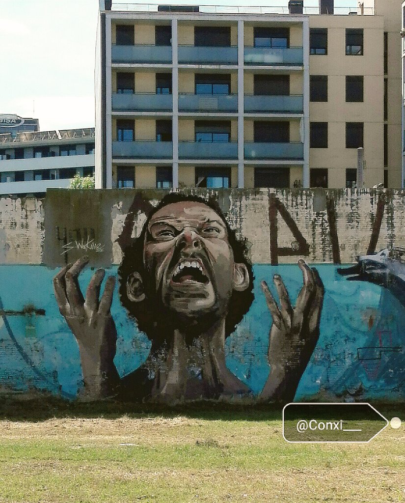 Conxi___'s tweet photo. Mis criaturas urbanas💚de hoy
[expresarse, mutar, respirar y reinventarse]
#CapturingImages #bcn #graffiti #streetart https://t.co/rpSBSdfucd