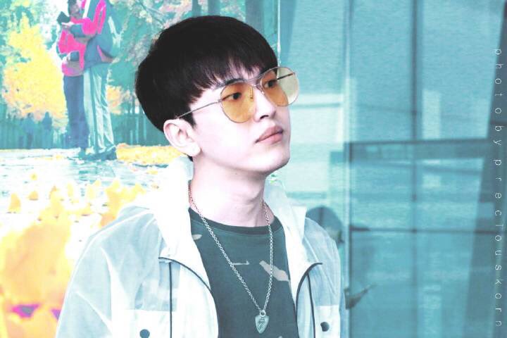 precious_korn's tweet photo. 20160531 Yiwu ->Beijing  #孔垂楠 #korn #孔垂楠korn #kongchuinan #演員孔垂楠 #新偶像孔垂楠 #孔垂楠高绍轩 #人生若如初相見 #识汝不识丁 #遇见最好的孔垂楠 #孔垂楠旋风少女 https://t.co/FWyAvKiv06