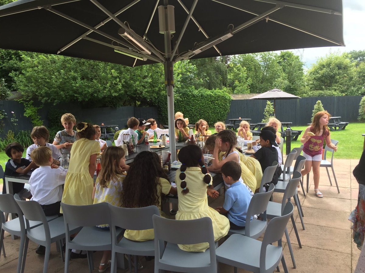 Huge thks @goldenballpub for putting up with the chaos of these little darlings at lunch yest #schoolsoutforsummer