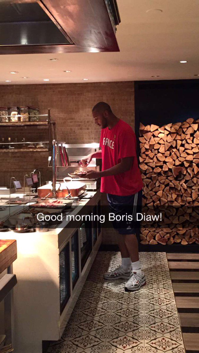 BuhayBasket's tweet photo. Spotted: The real Boris Diaw at the tapa, longganisa, tocino, danggit station in a hotel in Manila. #BuffetIsLife https://t.co/ekc2NXsIQm