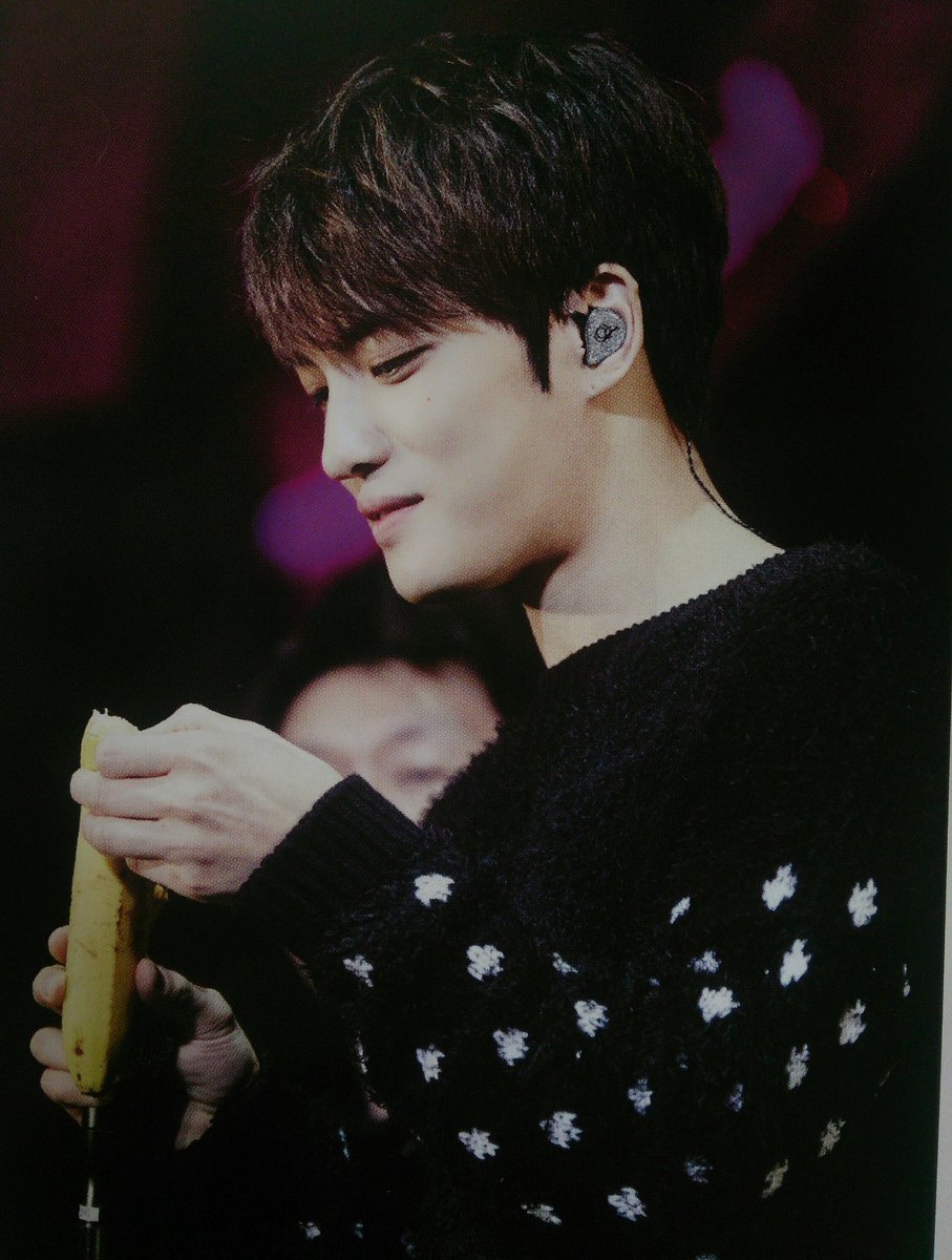 miumius_0126's tweet photo. いらっしゃいｼﾞｪｼﾞｭﾝ
写真集でもう舞い上がってる(๑>؂<๑)
#2015J-Party https://t.co/hrp5gK1req