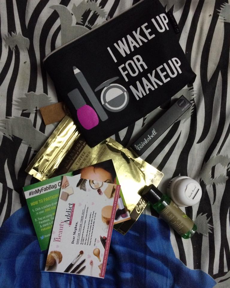 Meghnatweet's tweet photo. Yay #gifts #Iwakeupformakeup #InMyFabBag @thefabbag #JuneFabBag .. Love them all https://t.co/PuMSxgAQHt