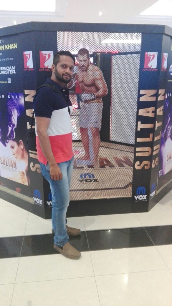 Patsdsa's tweet image. #Sultan,promoting as small a gesture @BeingSalmanKhan @AnushkaSharma awesome movie,made my #eidholiday memorial1,😘😘