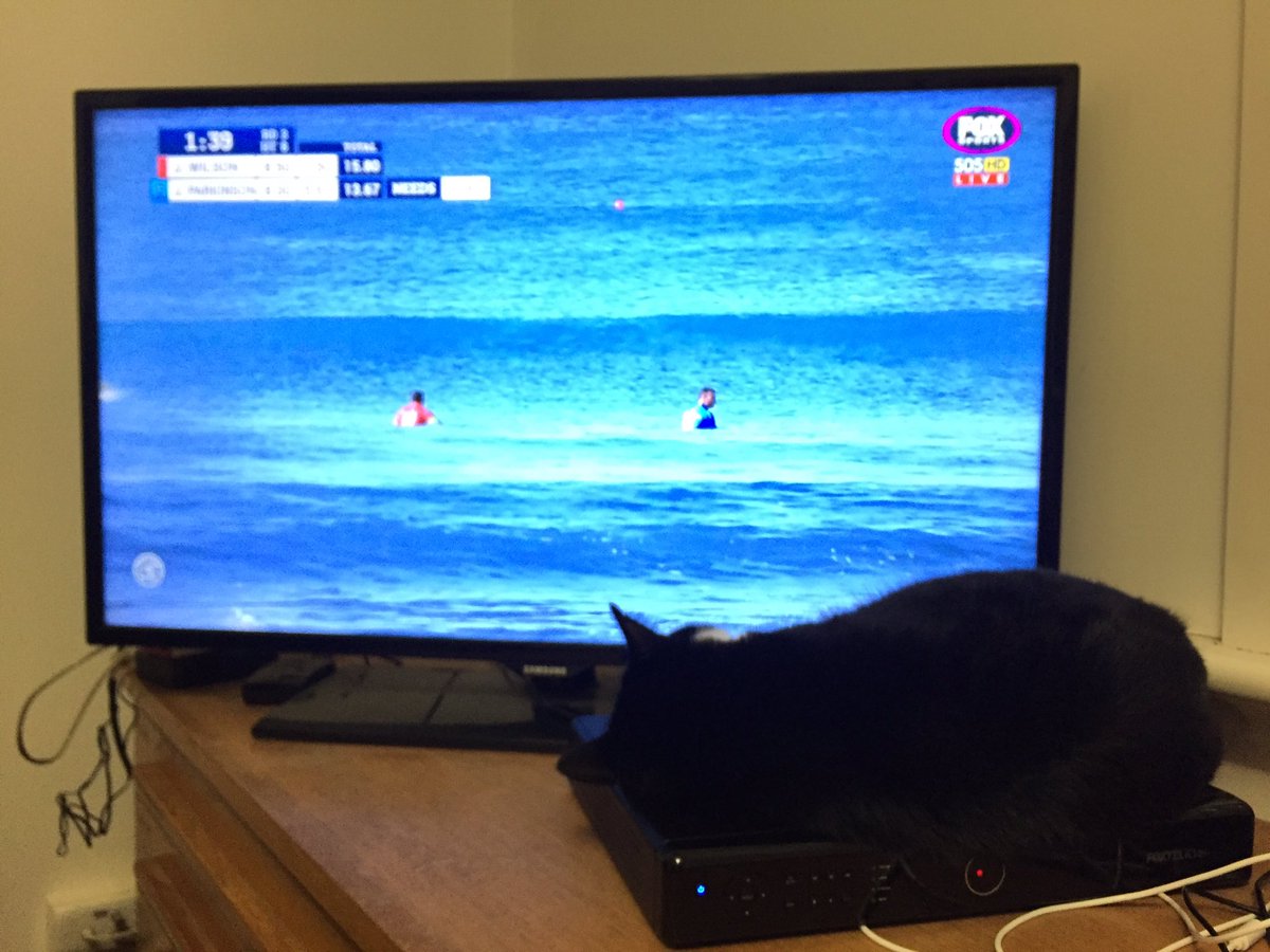 fredberk's tweet photo. Wake me up when Mick's on #JBayOpen #wsl @joeturpel @peter_mel https://t.co/NF5AVI3XRB
