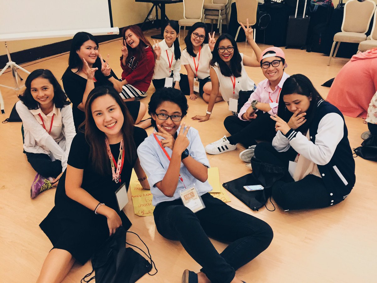 msanagabrielle's tweet photo. Boy Over Flowers 🌺🌻💐🌸🌷🌹 #SOCCLTS2016 #USTOSA https://t.co/ZHFFzUsYrr