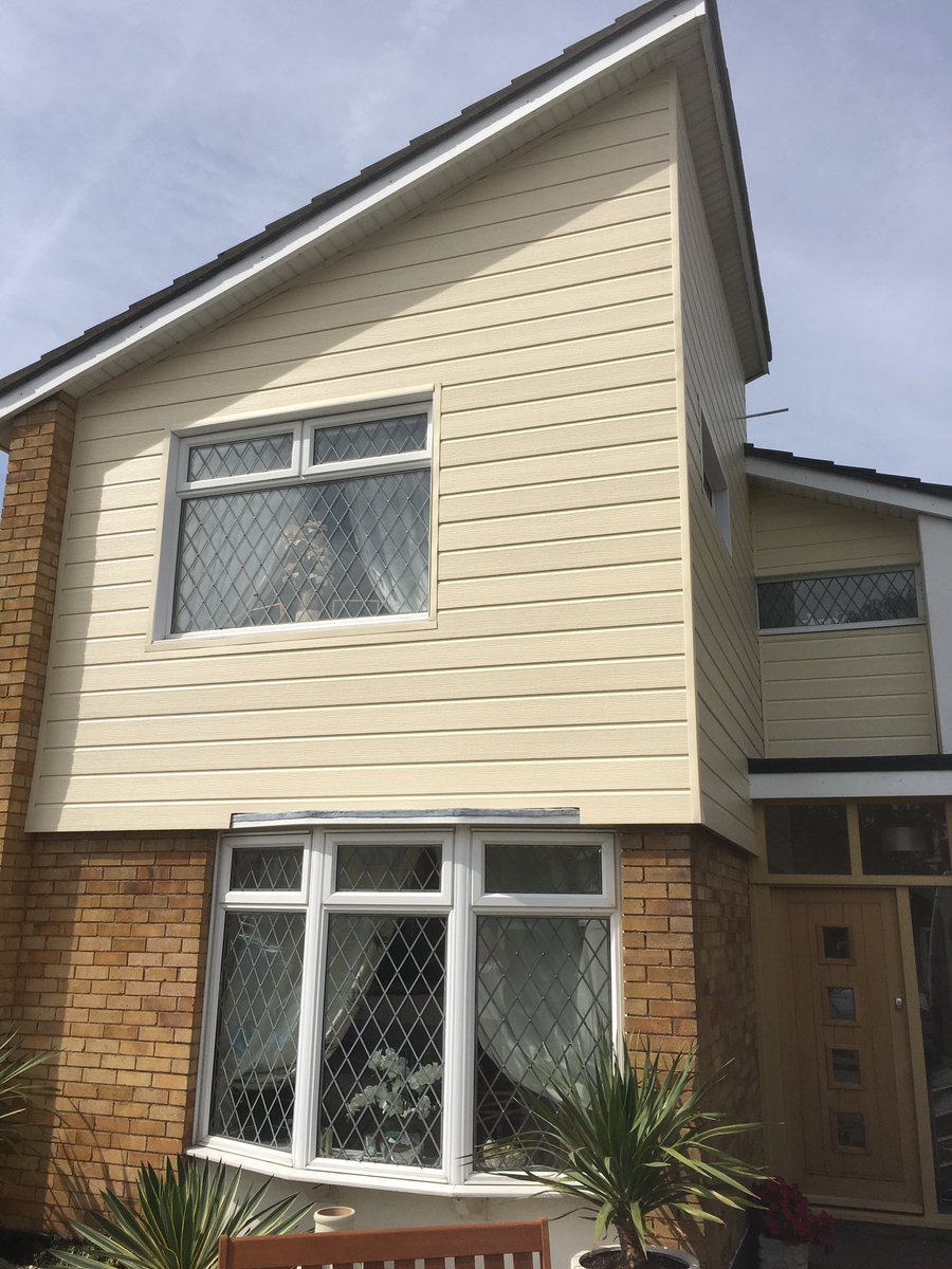 first4cladding's tweet image. New cladding, Durasid is the perfect aesthetic cladding for side faces, gables, bay windows, dormers, garden sheds.