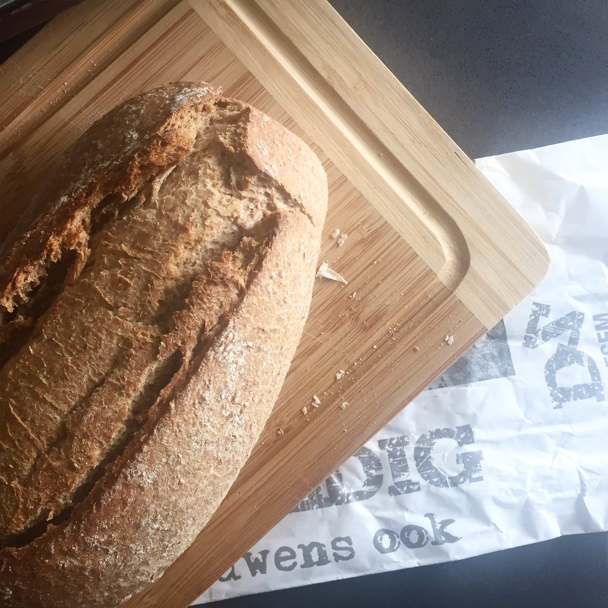 adebeen's tweet image. De ultieme #ztrdg - geur van versgebakken #desemenzo brood en #kromhoeksterkip vd bbq in het verschiet #knettervers