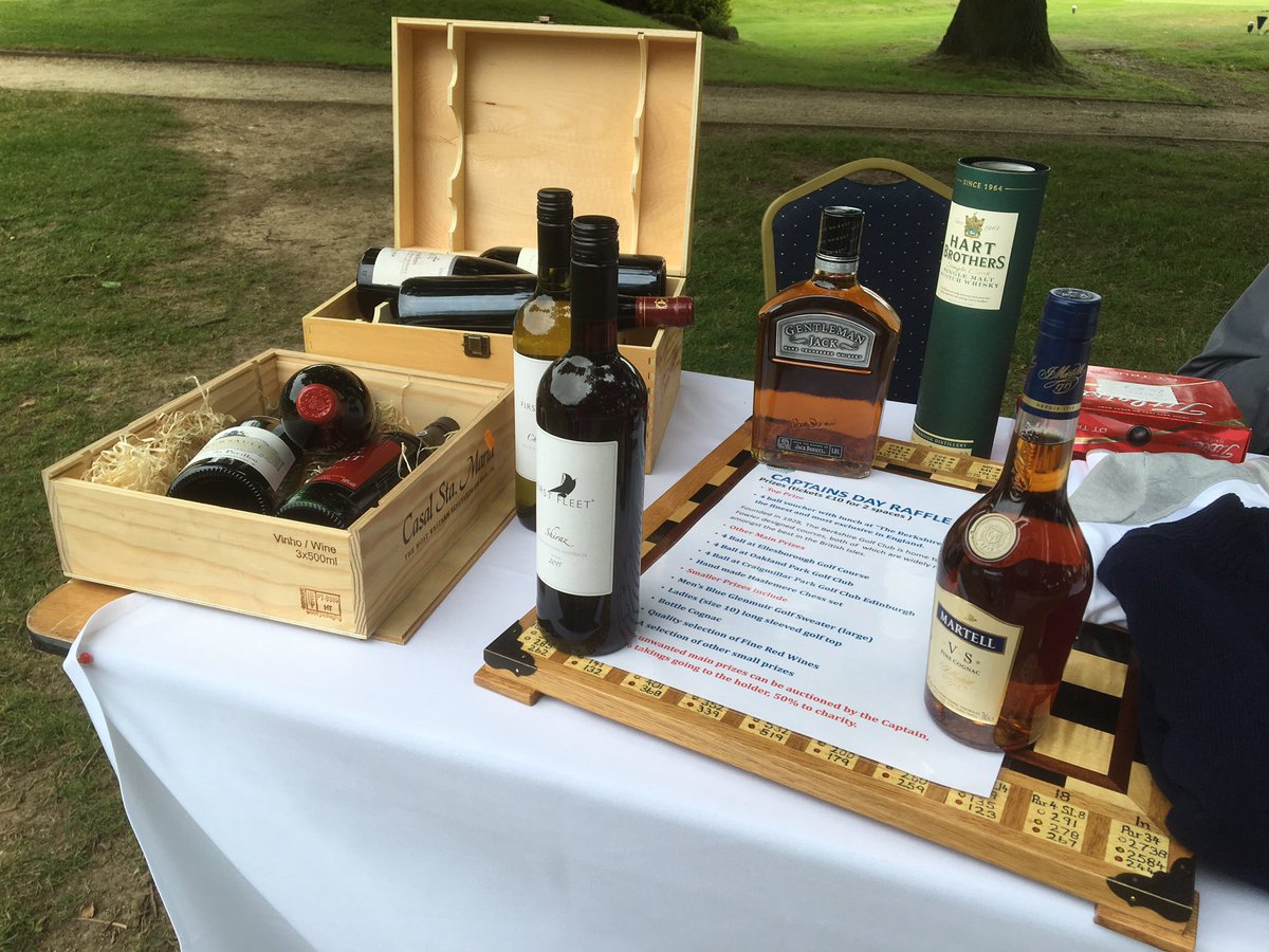 Scobbert's tweet photo. @HazlemereGolf #CaptainsDay have a great day skipper @CRUKresearch raising valuable funds #charity #DavidForrest https://t.co/0xYHvFIKAX