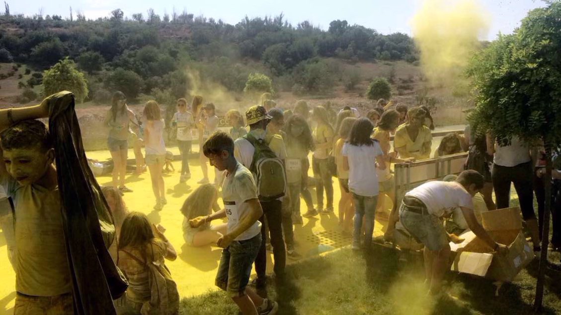 biigheaded's tweet photo. #yerevancolorrun https://t.co/ckIeV1620h