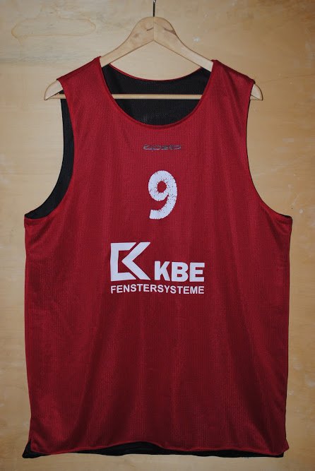 Alavés - Las camisetas del baloncesto alavés ¿Nos ayudas a conocerlas? Cm6R635WcAA2Koz