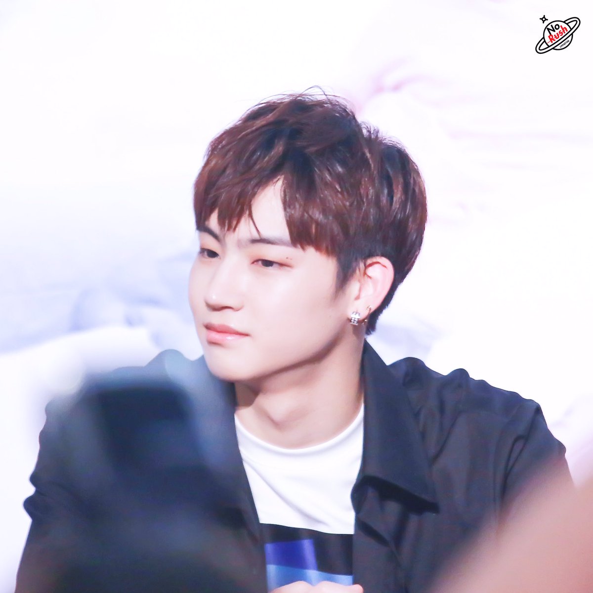 NoRush0106's tweet photo. 160623 Fly in Singapore Press Con
#JB #재범 #GOT7 #갓세븐 HQ 4p
         👼🏻  💫  ☄ https://t.co/0PxlNykBPH