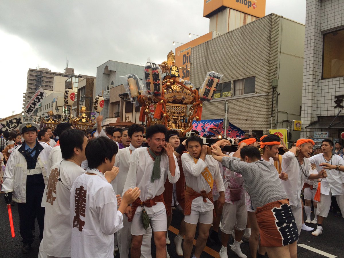 春日部市 Sur Twitter 春日部夏祭り5 御輿パレードが始まりました 23基の勇壮な御輿が威勢よく練り歩きます 迫力の姿をぜひお楽しみください 春日部 春日部夏祭り 春日部市 Sur Twitter 春日部夏祭り5 御輿パレードが始まりました 23基の勇壮な御輿が威勢よく練り歩きます 迫力の姿をぜひお楽しみください 春日部 春日部夏祭り