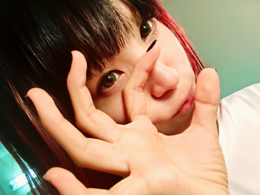 Lisa Live Is Smile Always Hi Five ツアー11本目 広島 上野学園ホール 去年のクアトロの倍以上の方とlisaの歴史に残る最高な1日でした 本当にでらありがとー 今夜クオリディア コード一話始まります みてね